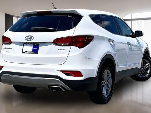 Used 2018 Hyundai Santa Fe Sport FWD image 3