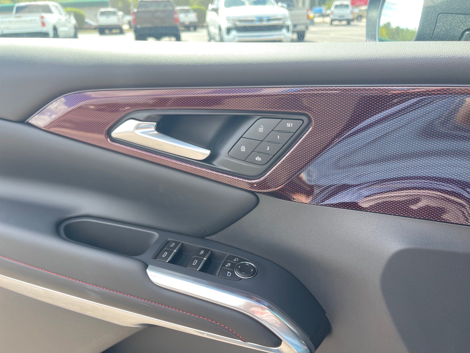 New 2027 Chevrolet Traverse RS FWD image 8