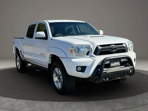 Used 2015 Toyota Tacoma PreRunner image 3