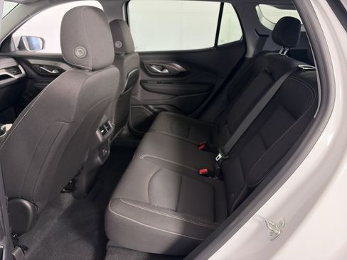 Certified 2024 GMC Terrain SLE w/ Driver Convenience Package AWD/4WD image 9