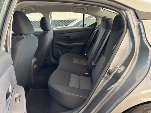 Used 2025 Nissan Sentra SV FWD image 25