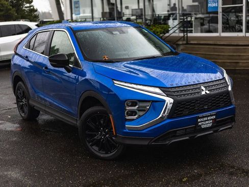 New 2026 Mitsubishi Eclipse Cross LE image 2