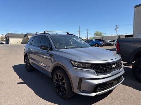 Used 2023 Kia Sorento SX image 2