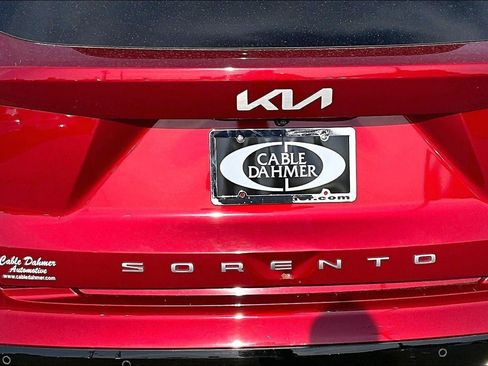 Used 2022 Kia Sorento S w/ Panoramic Sunroof Package FWD image 24