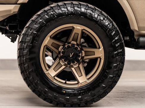 Used 2025 Ford Bronco 4-Door AWD/4WD image 16