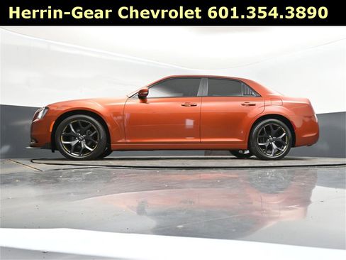 Used 2021 Chrysler 300 S image 39