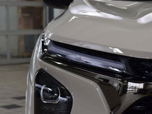 New 2026 Chevrolet Trax RS w/ Sunroof Package image 12