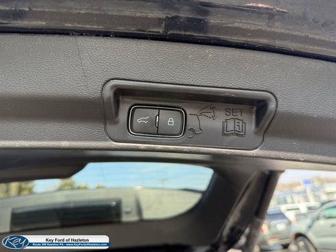 Used 2022 Ford Explorer Timberline image 9