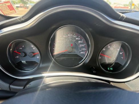 Used 2013 Dodge Avenger SE FWD image 16