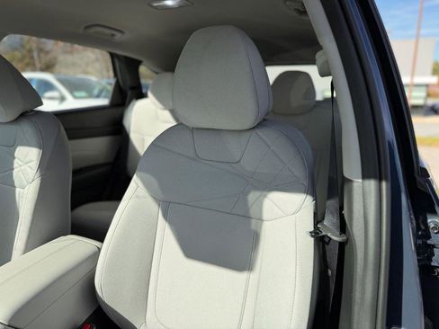 New 2026 Hyundai Tucson SE image 9