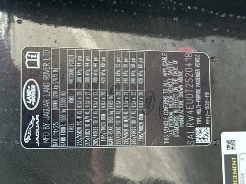 New 2026 Land Rover Discovery Limited Edition image 45