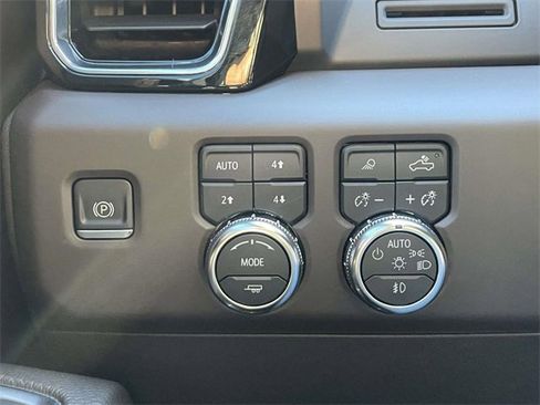 Used 2022 GMC Sierra 1500 Denali image 29