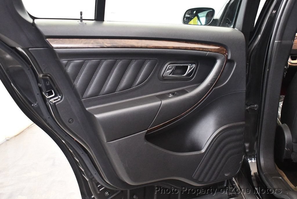 Used 2014 Ford Taurus Limited FWD image 23