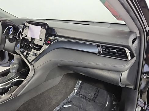 Used 2021 Toyota Camry LE FWD image 14