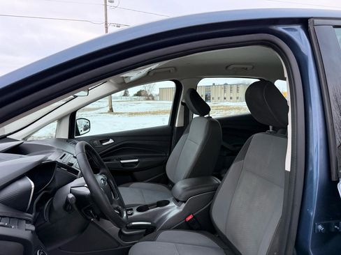 Used 2018 Ford C-MAX SE w/ Cold Weather Package image 12