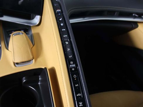 Used 2022 Chevrolet Corvette Stingray Preferred Cpe w/ Z51 Performance Package image 37