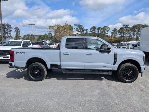 Certified 2026 Ford F250 Lariat w/ Black Appearance Package image 2