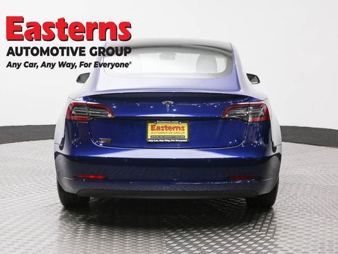 Used 2020 Tesla Model 3 Standard Range Plus image 6