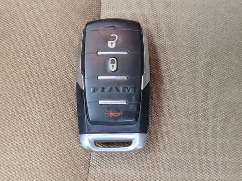 Used 2021 RAM 1500 Big Horn w/ Level 1 Safety Group RWD image 32