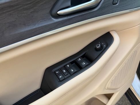 Used 2024 Jeep Grand Cherokee Limited w/ Trailer Tow Package image 9