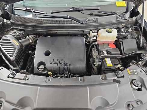 Certified 2020 Chevrolet Traverse LT w/ LT Premium Package image 38