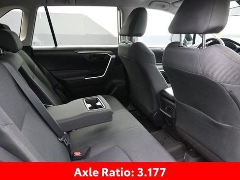 Used 2023 Toyota RAV4 LE AWD/4WD image 18