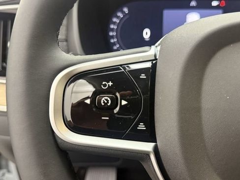 New 2026 Volvo XC90 B6 Core AWD/4WD image 14
