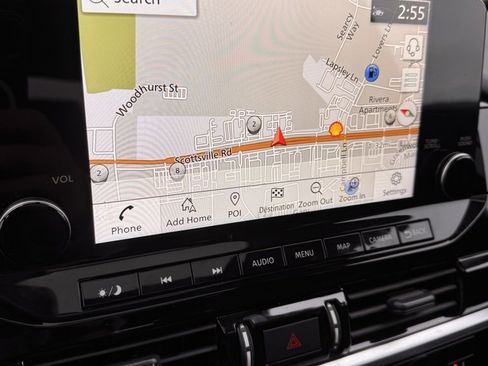 Used 2024 Nissan Pathfinder Platinum w/ Cargo Package image 23