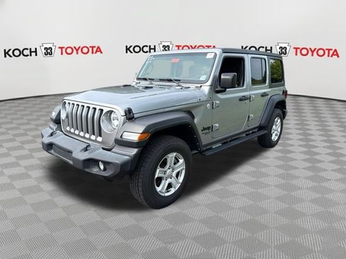 Used 2021 Jeep Wrangler Unlimited Sport AWD/4WD image 3
