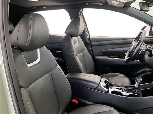 Certified 2025 Hyundai Santa Cruz Limited AWD/4WD image 7