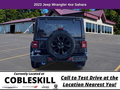 Used 2023 Jeep Wrangler Unlimited Sahara AWD/4WD image 6