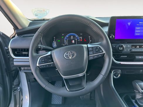 New 2026 Toyota Grand Highlander AWD Hybrid image 12