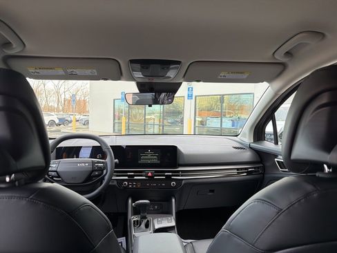 New 2026 Kia Sportage EX image 25