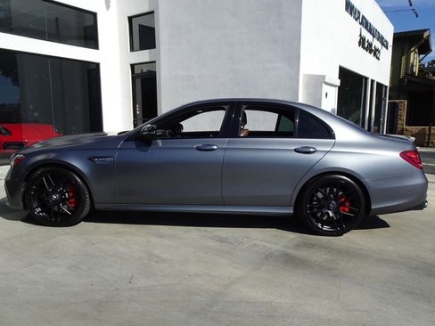 Used 2018 Mercedes-Benz E 63 AMG S image 3