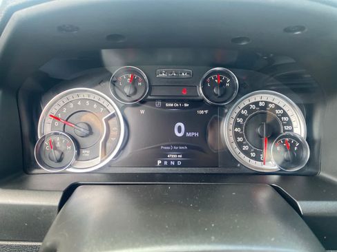 Used 2022 RAM 1500 Classic SLT w/ Electronics Group AWD/4WD image 14