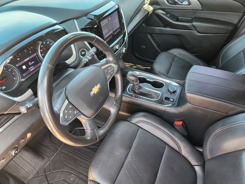 Used 2021 Chevrolet Traverse Premier w/ Redline Edition FWD image 12