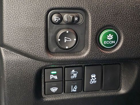 Used 2025 Honda Passport TrailSport image 25