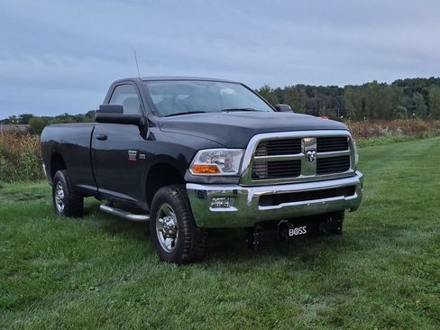 Used 2011 RAM 2500 SLT w/ Popular Equipment Group AWD/4WD image 1