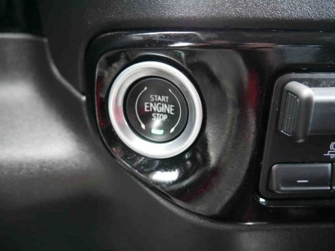 Used 2023 Chevrolet Silverado 1500 RST image 32