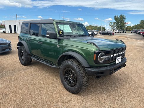 Used 2024 Ford Bronco Wildtrak AWD/4WD image 3