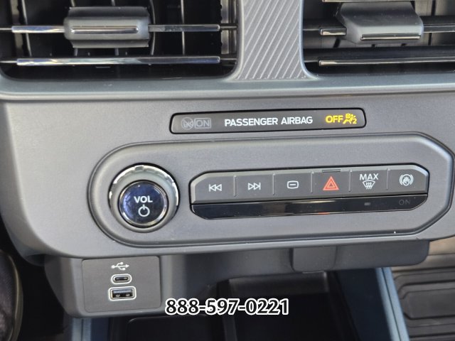 Used 2025 Ford Maverick XL w/ 4K Tow Package AWD/4WD image 23