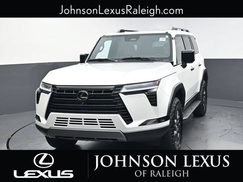 Used 2024 Lexus GX 550 AWD/4WD image 5