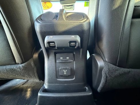 Used 2021 Jeep Wrangler Unlimited Sahara w/ Cold Weather Group AWD/4WD image 35