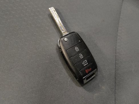 Used 2015 Kia Optima LX FWD image 32