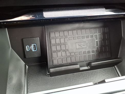 Used 2022 Ford F150 Lariat w/ Equipment Group 502A High image 15