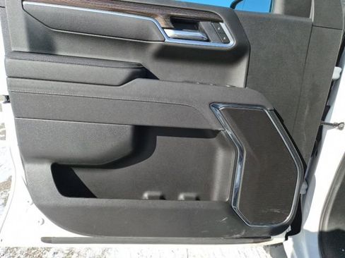 Certified 2025 Chevrolet Silverado 1500 LT image 12