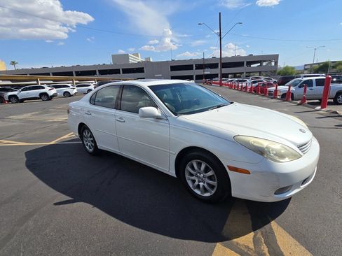 Used 2003 Lexus ES 330 FWD image 3