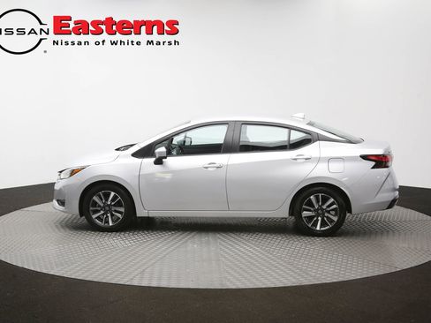Used 2025 Nissan Versa SV FWD image 59