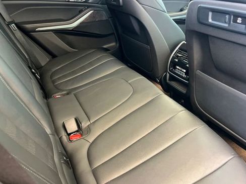 Used 2022 BMW X5 xDrive40i w/ M Sport Package AWD/4WD image 19