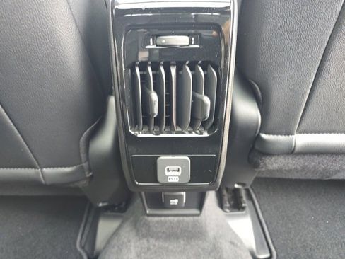 Used 2024 Jeep Compass Limited w/ High Altitude Package image 6